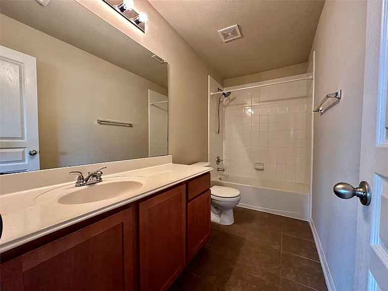 11111 Kingsnorth Dr — Photo 5