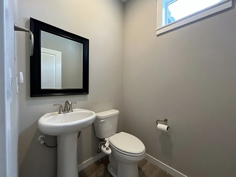 1066 S 29th Blvd — Photo 22