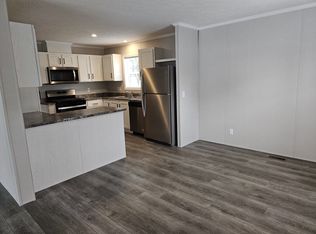 9614 Seaway Dr #43, Algonac, MI 48001