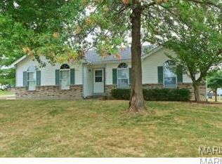 1322 Pegasus Trl, Saint Peters, MO 63376