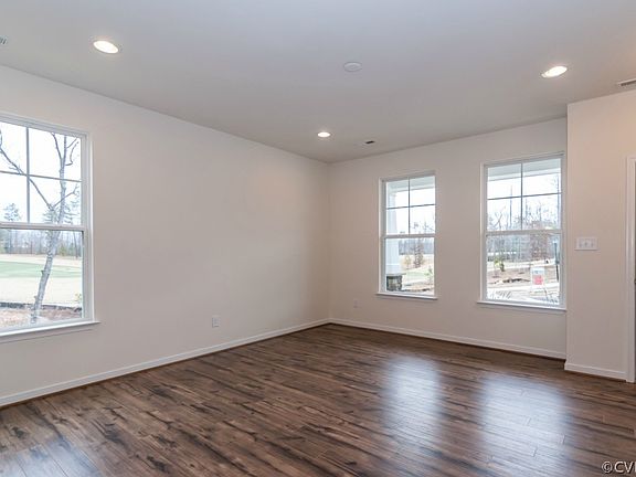 3rd image of 8046 Rutland Villge Dr #26