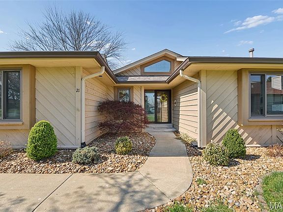 2nd image of 21 Village Dr W