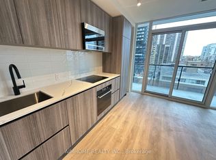 117 Broadway Ave #610, Toronto, ON M4P1V2