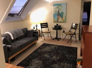 245 Valley St APT 3, Portland, ME 04102