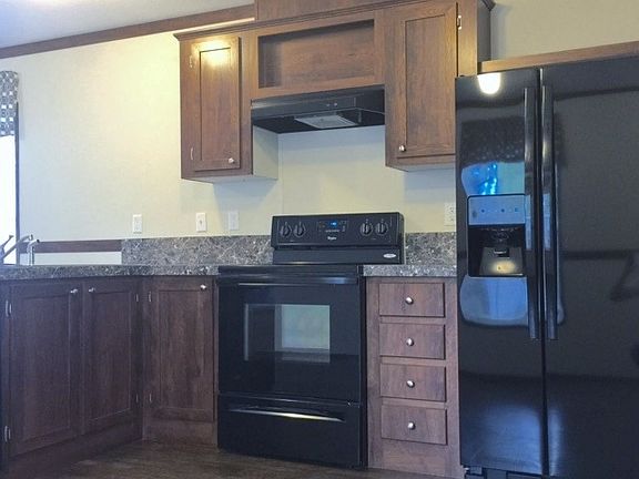 2nd image of 361 Bayhead Dr