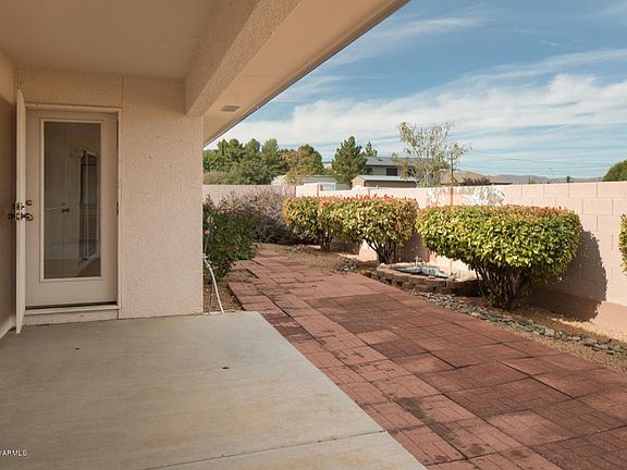 2nd image of 612 Silver Springs Cir