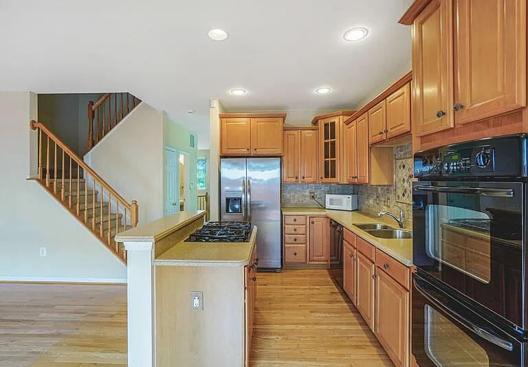 1606 Wilcox Ave — Photo 18