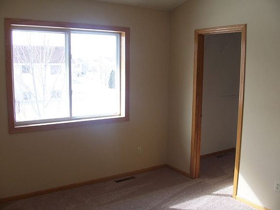 2nd image of 6817 Setzler Pkwy N