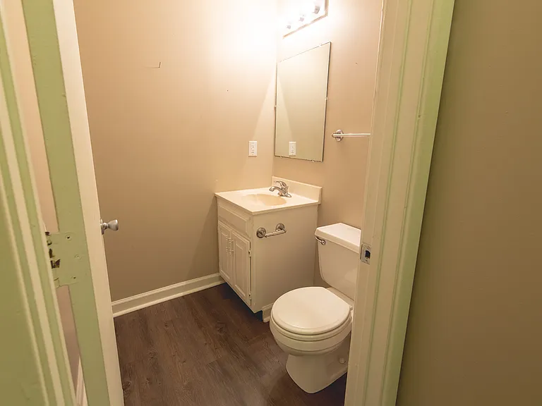 2056 N College Ave — Photo 5