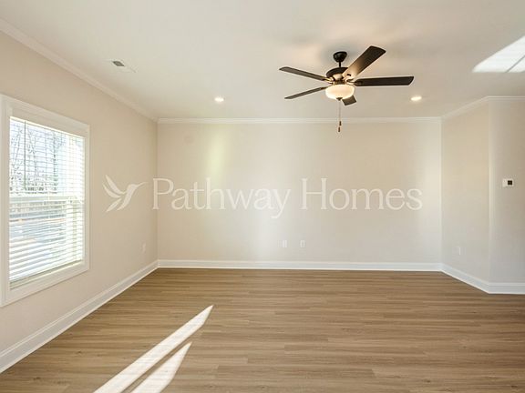 4th image of 148 Wembury Ln