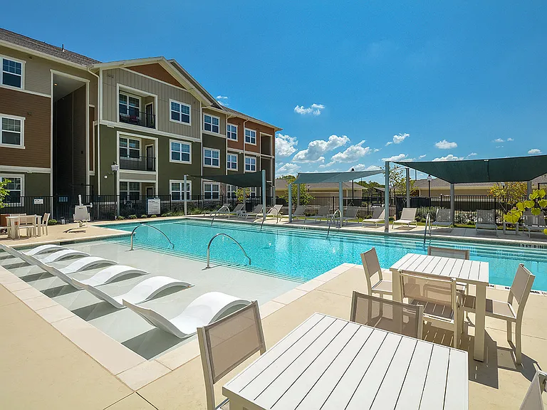 The Elliott Senior Apartments — Photo 6