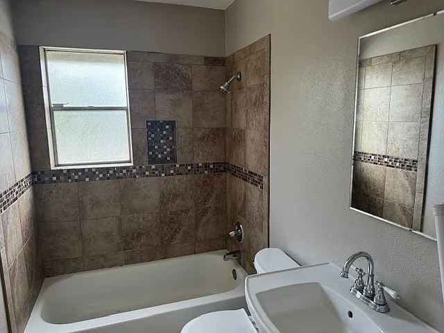 Twelve Canfield Place — Photo 16