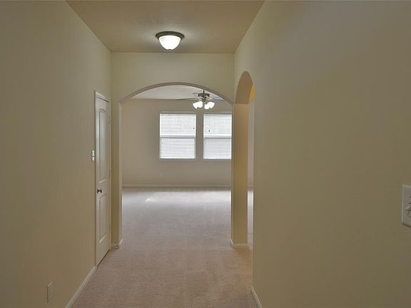5th image of 6138 Baileys Town Ct