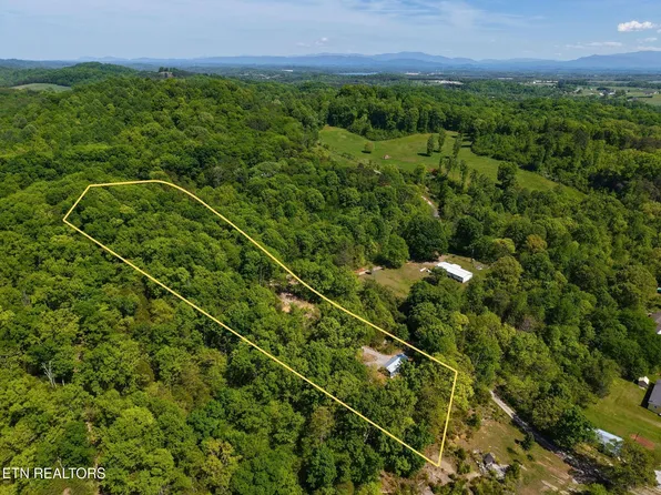 137 Watt Rd, Sweetwater, TN 37874