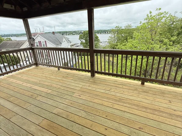 3248 N Main St APT 3, Fall River, MA 02720