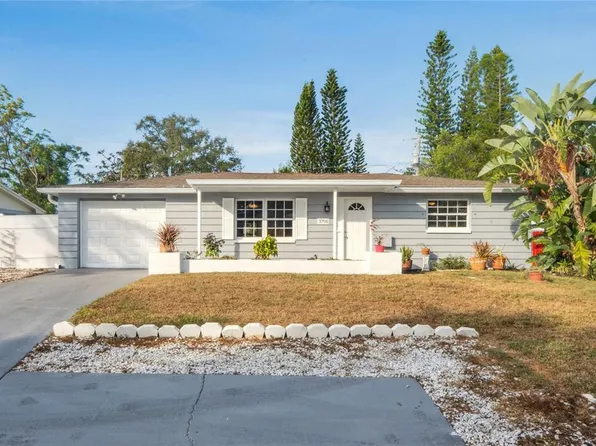 3701 Devonshire Dr, Holiday, FL 34691