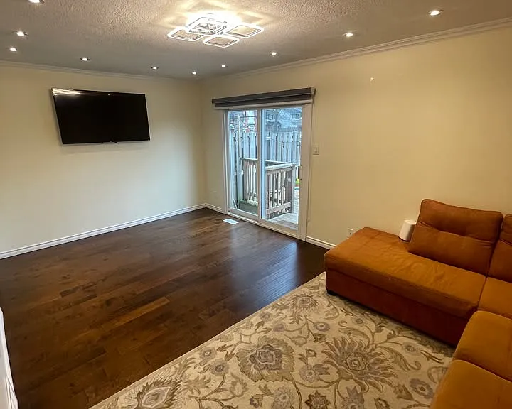 407 Keats Way #3 — Photo 3