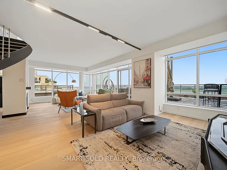 500 Queens Quay W #Penthouse 01E — Photo 16