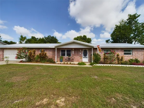 1151 Circle Dr, Lake Wales, FL 33853