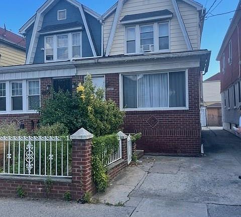 3rd image of 4510 Clarendon Rd