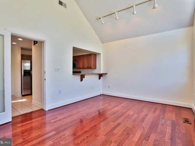 6045 Falls Rd, Baltimore, MD, 21209