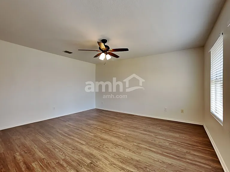 5533 Parkview Hills Ln — Photo 10