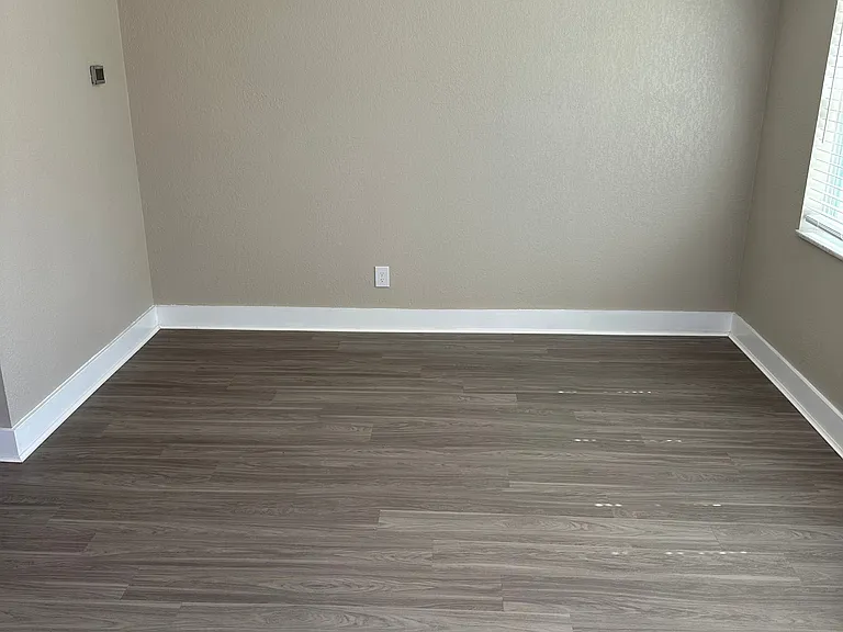 1462 Hamlet Ave — Photo 6