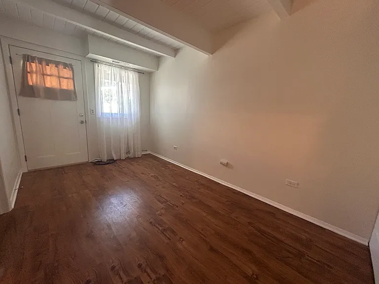Cora Ave — Photo 10