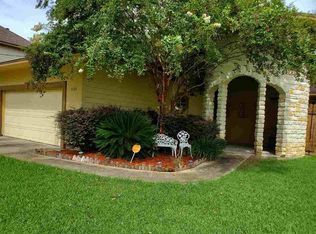 8184 Old Voth Rd, Beaumont, TX 77708