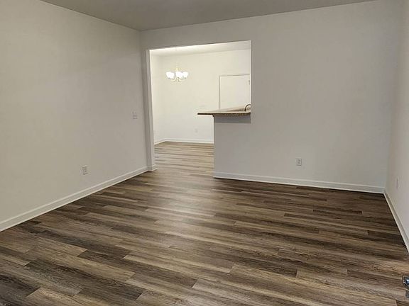 2nd image of 301 E Goodman St