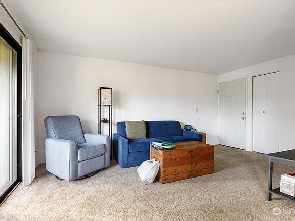 3rd image of 690 NW Atalanta Way A201, C101, C201