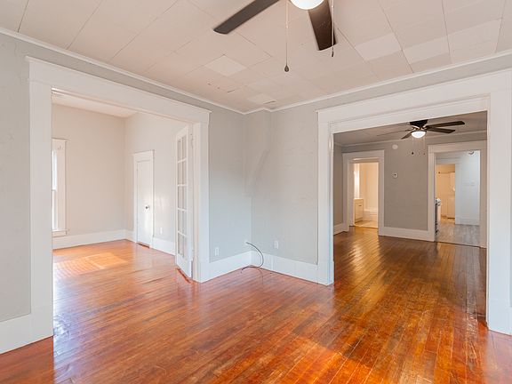 4th image of 2162 W Lowry St