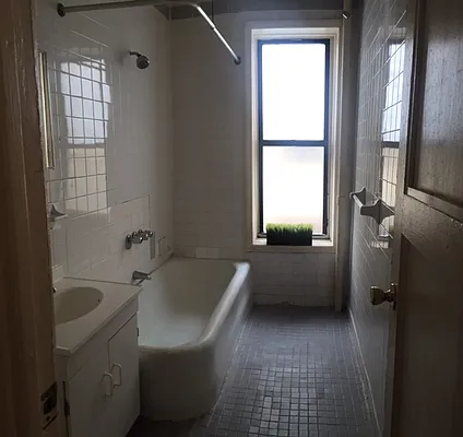 Rented by Smart NY Realty LLC | media 4