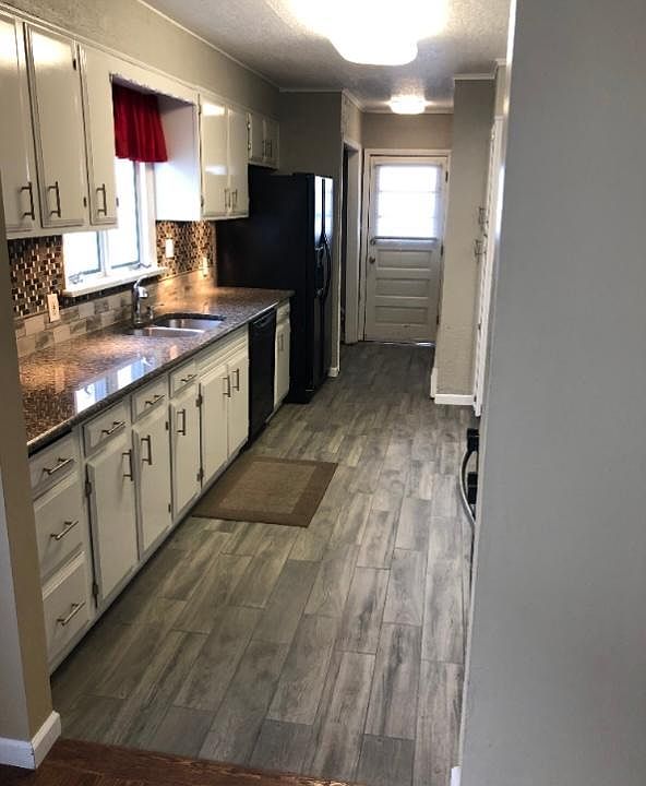 2nd image of 122 1st Ave #122