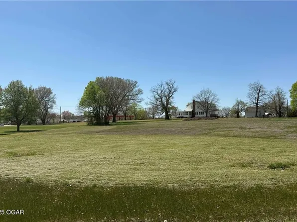 0 Barton Ave, Parsons, KS 67357