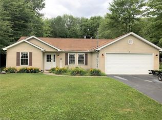 1910 Beaver Dam Dr, Rock Creek, OH 44084