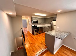 751 S 16th St #3, Philadelphia, PA 19146