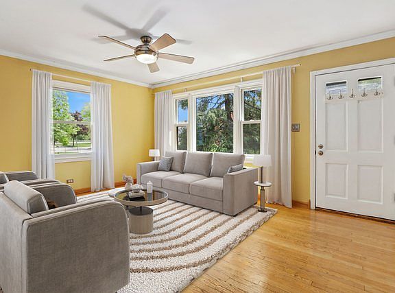 3rd image of 1646 Oakwood Ave
