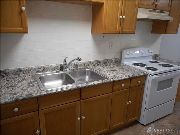 3rd image of 200 Fenwick Dr