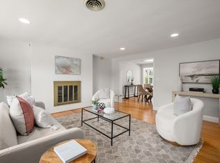 62 James St, Newton, MA 02465