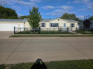 1920 Cavalier Way, Sioux City, IA 51109