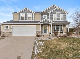 663 Orchard Ct NE, Rockford, MI 49341