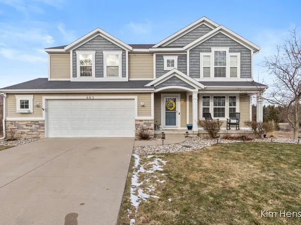 663 Orchard Ct NE, Rockford, MI 49341
