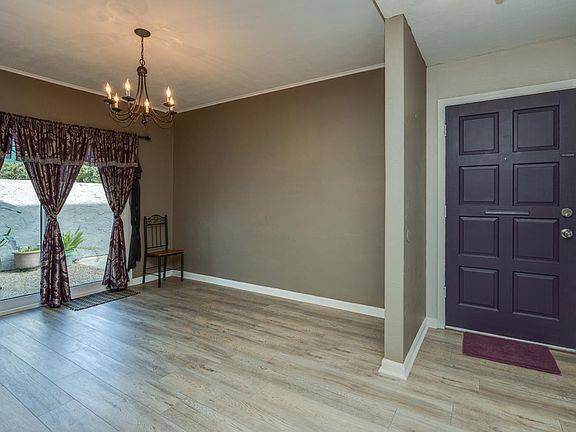 2nd image of 2949 Shamrock St S #28