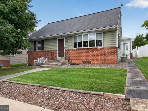 607 Hilton Dr, Lancaster, PA 17603