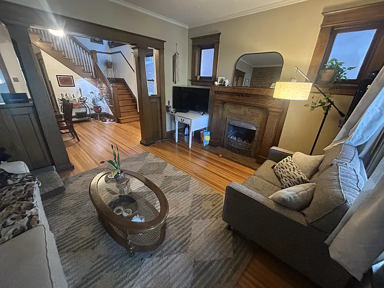 655 N Corona St — Photo 8