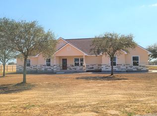 164 E Medium Meadow Dr, Lytle, TX 78052