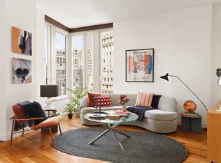 15 William Street 33I image 1 of 18