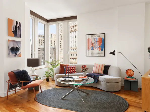 15 William Street 33I image 1 of 18