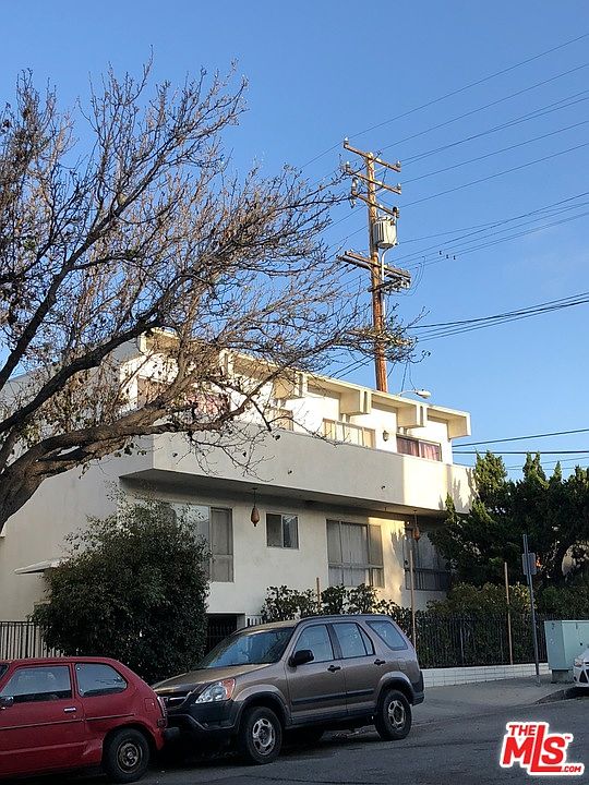 1st image of 1051 N Gardner St